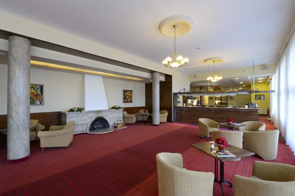 Hunguest Grandhotel Galya 戈尔亚泰托 外观 照片